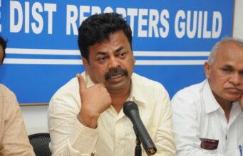 ಸುಳ್ಳು ಆರೋಪ ಮಾಡಿದರೆ ಮಾನನಷ್ಟ ಮೊಕದ್ದಮೆ ಹೂಡುವೆ: ಎಂ.ಪಿ.ರೇಣುಕಾಚಾರ್ಯ