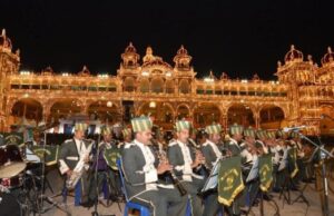 ಕನಸುಗಾರರ ಕನಸು ಈ “ಕನಸು ಕ್ರಿಯೇಷನ್ಸ್”. ಸುಂದರ ಲೋಕದ ಬಣ್ಣ ಬಣ್ಣದ ಕನಸುಗಳ ಹೊತ್ತು ಸಾಧನೆಯ ಹಾದಿಯಲ್ಲಿ ನಮ್ಮ ಈ ಕನಸುಗಾರನ ತಂಡ . .