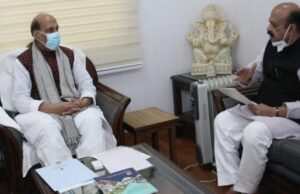 ರಕ್ಷಣಾ ಸಚಿವ ರಾಜನಾಥ್ ಸಿಂಗ್ ಭೇಟಿ ಮಾಡಿದ ಸಿಎಂ ಬೊಮ್ಮಾಯಿ