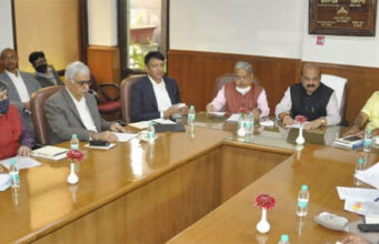 ಕಾನೂನು ತಜ್ಞರೊಂದಿಗೆ ಸಿಎಂ ಬೊಮ್ಮಾಯಿ ಸಭೆ