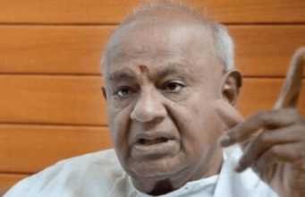 ಹಿಜಾಬ್ ವಿವಾದಕ್ಕೆ ಕಾಂಗ್ರೆಸ್ ಬಿಜೆಪಿ ಪಕ್ಷಗಳೇ ಕಾರಣ: ಮಾಜಿ ಪ್ರಧಾನಿ ಎಚ್.ಡಿ.ದೇವೇಗೌಡ