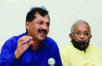 ಬೆಂಗಳೂರಿನ ಪೀಣ್ಯದಿಂದ ಒಂದೇ ದಿನ ಲಕ್ಷ ಕೇಸರಿ ಶಾಲು ರವಾನೆ : ಕಾಂಗ್ರೆಸ್ ವಕ್ತಾರ ಎಂ.ಲಕ್ಷ್ಮಣ್