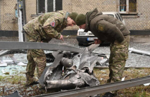 ರಷ್ಯಾ-ಉಕ್ರೇನ್ ಬಿಕ್ಕಟ್ಟು: ರಷ್ಯಾ ದಾಳಿಗೆ 9 ಬಲಿ, 8 ಮಂದಿಗೆ ಗಾಯ