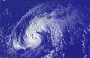 ಬಂಗಾಳಕೊಲ್ಲಿಯಲ್ಲಿ ವಾಯುಭಾರ ಕುಸಿತ: ಒಡಿಶಾ, ಆಂದ್ರಪ್ರದೇಶಕ್ಕೆ ಚಂಡಮಾರುತ ಆತಂಕ