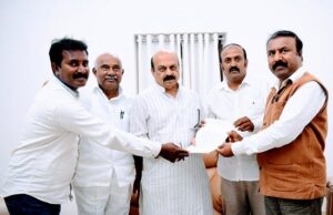 ಡಿ.ದೇವರಾಜ ಅರಸು ಅವರ ಪ್ರತಿಮೆ ನಿರ್ಮಾಣ ಕಾರ್ಯ ಅನುಷ್ಠಾನಕ್ಕೆ ಕ್ರಮ ಕೈಗೊಳ್ಳಲು ಸಿಎಂಗೆ ಮನವಿ