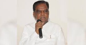 ಧ್ರುವನಾರಾಯಣ್ ಮೇಕೆ ಮೇಯಿಸಲು ಲಾಯಕ್ಕು: ಸಂಸದ ವಿ.ಶ್ರೀನಿವಾಸ ಪ್ರಸಾದ್