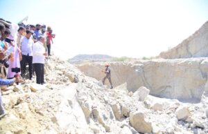 ಜಿಲ್ಲಾಧಿಕಾರಿ ಪರಿಶೀಲನೆ ನಡೆಸುವವರೆಗೆ ಗಣಿಗಳು ಸ್ಥಗಿತ: ವಿ.ಸೋಮಣ್ಣ