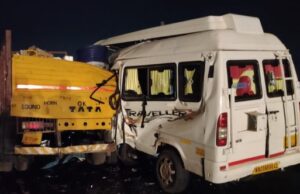 ಲಾರಿಗೆ ಟೆಂಪೋ ಡಿಕ್ಕಿ: ಇಬ್ಬರ ಸಾವು