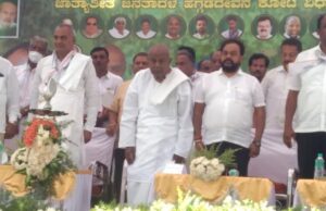 ರಾಜಕಾರಣದಲ್ಲಿ ಯಾರು ಸತ್ಯವಂತರು?: ಹೆಚ್.ಡಿ ದೇವೇಗೌಡ ಪ್ರಶ್ನೆ