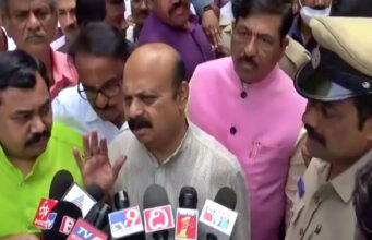 ಮಸೀದಿಗಳ ಮೇಲಿನ ದ್ವನಿವರ್ಧಕ ವಿಚಾರ: ಕೋರ್ಟ್ ಆದೇಶ ಪಾಲಿಸುತ್ತೇವೆಂದ ಸಿಎಂ ಬೊಮ್ಮಾಯಿ