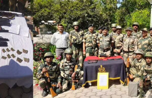 ಭಾರತ-ಪಾಕ್ ಗಡಿಯಲ್ಲಿ ಪತ್ತೆಯಾದ ಶಸ್ತ್ರಾಸ್ತ್ರ ವಶಕ್ಕೆ ಪಡೆದ ಬಿಎಸ್ ಎಫ್