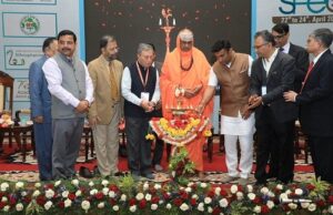 ಕಡ್ಡಾಯವಾಗಿ ಲಸಿಕೆ ಪಡೆಯಿರಿ: ಸಚಿವ ಡಾ.ಕೆ.ಸುಧಾಕರ್