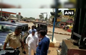 ಹುಬ್ಬಳ್ಳಿ ಗಲಭೆ ಪ್ರಕರಣ: ಇಬ್ಬರು ಪೊಲೀಸರ ವಶಕ್ಕೆ