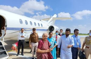 ಮೈಸೂರಿಗೆ ಆಗಮಿಸಿದ ಉತ್ತರ ಪ್ರದೇಶ ರಾಜ್ಯಪಾಲರಾದ ಆನಂದಿ ಬೆನ್ ಪಟೇಲ್