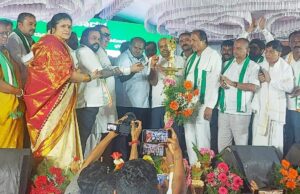 ಕೆರೆ ಕೋಡಿ ನುಂಗಿದವರನ್ನು ಖಾಲಿ ಮಾಡಿಸುತ್ತೇವೆ: ಹೆಚ್.ಡಿ.ಕುಮಾರಸ್ವಾಮಿ