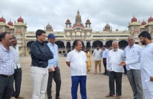 ಮೈಸೂರಿಗೆ ಪ್ರಧಾನಿ ಮೋದಿ ಆಗಮನ: ಅರಮನೆ ಆವರಣದಲ್ಲಿ ಸಿದ್ಧತೆ ಪರಿಶೀಲಿಸಿದ ಸಂಸದ ಪ್ರತಾಪ್ ಸಿಂಹ