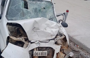 ನಿಂತ ಲಾರಿಗೆ ಡಿಕ್ಕಿ ಹೊಡೆದ ಕಾರು: ಸ್ಥಳದಲ್ಲೇ ದಂಪತಿ ಸಾವು