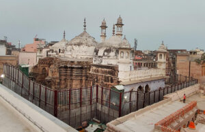 ಜ್ಞಾನವಾಪಿ ಮಸೀದಿ ಪ್ರಕರಣ: ಅಡ್ವೊಕೇಟ್ ಕಮಿಷನರ್ ವಜಾ, ವರದಿ ಸಲ್ಲಿಕೆಗೆ 2 ದಿನ ಕಾಲಾವಕಾಶ