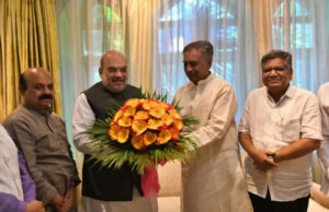 ಅಮಿತ್ ಶಾ ಸಮ್ಮುಖದಲ್ಲಿ ಬಸವರಾಜ ಹೊರಟ್ಟಿ ಬಿಜೆಪಿ ಸೇರ್ಪಡೆ