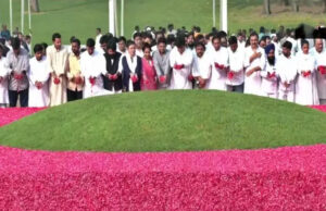 ನೆಹರು ಪುಣ್ಯತಿಥಿ: ಸೋನಿಯಾ ಗಾಂಧಿ ಸೇರಿದಂತೆ ಕಾಂಗ್ರೆಸ್ ನಾಯಕರಿಂದ ಪುಷ್ಪನಮನ