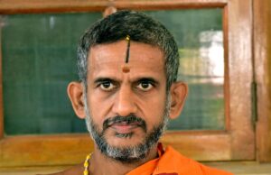 ದೇಗುಲವಾದರೆ ಹಿಂದೂಗಳಿಗೆ, ದರ್ಗಾವಾದರೆ ಮುಸ್ಲಿಂರಿಗೆ ಬಿಟ್ಟುಕೊಡಿ: ಪೇಜಾವರ ಶ್ರೀ