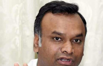 ೩ನೇ ಸಿಎಂ ಕೂಗು ಬಿಜೆಪಿ ವಲಯದಲ್ಲೇ ಕೇಳಿಬಂದಿದೆ: ಪ್ರಿಯಾಂಕ್ ಖರ್ಗೆ