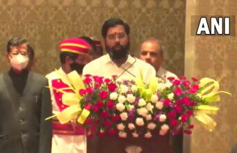 ಮಹಾರಾಷ್ಟ್ರದ ಸಿಎಂ ಆಗಿ ಏಕನಾಥ ಶಿಂಧೆ, ಡಿಸಿಎಂ ಆಗಿ ದೇವೇಂದ್ರ ಫಡ್ನವೀಸ್ ಪ್ರಮಾಣ ವಚನ ಸ್ವೀಕಾರ