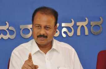 ಪ್ರಧಾನಿಗೆ ಸೋಲಿನ ಉಡುಗೊರೆ ನೀಡಿದ ಬಿಜೆಪಿ ನಾಯಕರು: ಆರ್.ಧ್ರುವನಾರಾಯಣ್