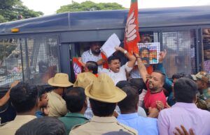 ಕಾಂಗ್ರೆಸ್ ಕಚೇರಿಗೆ ಮುತ್ತಿಗೆ ಹಾಕಲು ಯತ್ನಿಸಿದ ಬಿಜೆಪಿ ಕಾರ್ಯಕರ್ತರು ಪೊಲೀಸರ ವಶಕ್ಕೆ
