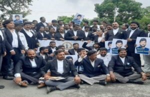 ಸಂಸದ ಪ್ರತಾಪ್ ಸಿಂಹ ಹೇಳಿಕೆ ಖಂಡಿಸಿ ವಕೀಲರಿಂದ ಪ್ರತಿಭಟನೆ