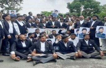 ಸಂಸದ ಪ್ರತಾಪ್ ಸಿಂಹ ಹೇಳಿಕೆ ಖಂಡಿಸಿ ವಕೀಲರಿಂದ ಪ್ರತಿಭಟನೆ