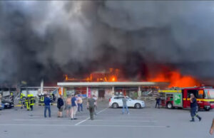 ಉಕ್ರೇನ್ ನ ಮಾಲ್ ಮೇಲೆ ರಷ್ಯಾ ಕ್ಷಿಪಣಿ ದಾಳಿ: 16 ಮಂದಿ ಸಾವು