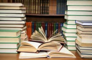 ಪಠ್ಯಪುಸ್ತಕ ಪರಿಷ್ಕರಣೆ ವಿವಾದ: 7 ಲೇಖಕರ ರಾಜೀನಾಮೆ