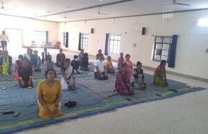 ಅಂತಾರಾಷ್ಟ್ರೀಯ ಯೋಗ ದಿನ: ತೃತೀಯ ಲಿಂಗಿಗಳು, ಆಶಾ ಕಾರ್ಯಕರ್ತರಿಂದ ಯೋಗಾಭ್ಯಾಸ