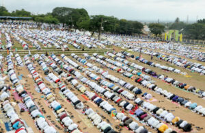 ಸಂಭ್ರಮದಿಂದ ಬಕ್ರೀದ್ ಹಬ್ಬ ಆಚರಣೆ