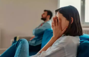 ನಿಮ್ಮ ವೈವಾಹಿಕ ಜೀವನದಲ್ಲಿ ಮೂರನೇ ವ್ಯಕ್ತಿಯ ಎಂಟ್ರಿ ಆಗಿದೆ ಎನ್ನುವುದರ ಲಕ್ಷಣಗಳಿವು