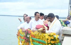ಗೊರೂರು ಜಲಾಶಯಕ್ಕೆ ಸಚಿವ ಗೋಪಾಲಯ್ಯ ಬಾಗಿನ ಅರ್ಪಣೆ