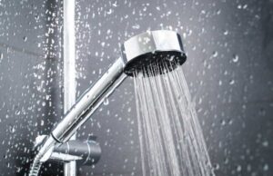 ಗೃಹಿಣಿ ಸ್ನಾನ ಮಾಡುವ ವಿಡಿಯೋ ಮಾಡಿ, ಬ್ಲ್ಯಾಕ್ಮೇಲ್: ದೂರು ದಾಖಲು