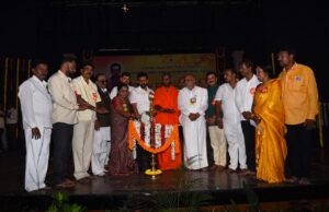 ಹಡಪದ ಅಪ್ಪಣ್ಣ ಅವರ ವಚನಗಳ ವಿಚಾರಗಳನ್ನು ಜೀವನದಲ್ಲಿ ಅಳವಡಿಸಿಕೊಳ್ಳಿ: ಜಿ.ಟಿ.ದೇವೇಗೌಡ