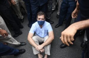 ಸೋನಿಯಾ ಗಾಂಧಿ ವಿಚಾರಣೆ: ಪ್ರತಿಭಟನೆ ವೇಳೆ ರಾಹುಲ್ ಗಾಂಧಿ ಪೊಲೀಸರ ವಶಕ್ಕೆ