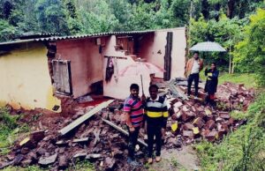 ಮುಂದುವರಿದ ಮಳೆ: ಅಪಾಯದ ಮಟ್ಟ ಮೀರಿ ಹರಿಯುತ್ತಿರುವ ಕಾವೇರಿ