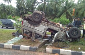 ಸಚಿವ ಕೋಟ ಶ್ರೀನಿವಾಸ ಪೂಜಾರಿ ಅವರ ಎಸ್ಕಾರ್ಟ್ ವಾಹನ ಪಲ್ಟಿ: ಇಬ್ಬರಿಗೆ ಗಾಯ