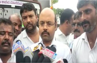 ಪ್ರತಾಪ್ ಸಿಂಹ ಜನಪ್ರತಿನಿಧಿಯೋ, ಆರ್’ಎಸ್’ಎಸ್ ಅಡಿಯಾಳೋ ತಿಳಿಸಲಿ: ಡಾ.ಎಸ್.ಯತೀಂದ್ರ ಪ್ರಶ್ನೆ