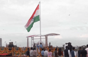 ಸ್ವಾತಂತ್ರ್ಯೋತ್ಸವ: ಕೆಂಪುಕೋಟೆಯಲ್ಲಿ ಧ್ವಜಾರೋಹಣ ನೆರವೇರಿಸಿದ ಪ್ರಧಾನಿ ಮೋದಿ