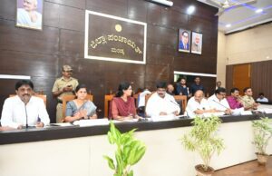 ಶ್ರೀರಂಗಪಟ್ಟಣದ ದಸರಾ ಮಹೋತ್ಸವವನ್ನು ವಿಜೃಂಭಣೆಯಿಂದ ಆಚರಿಸಲು ಸಿದ್ಧತೆ ಮಾಡಿಕೊಳ್ಳಿ: ಕೆ.ಗೋಪಾಲಯ್ಯ