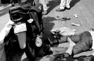 ಬೈಕ್’ಗೆ ಟಿಪ್ಪರ್ ಡಿಕ್ಕಿ: ಒಂದೇ ಕುಟುಂಬದ ಮೂವರ ಸಾವು