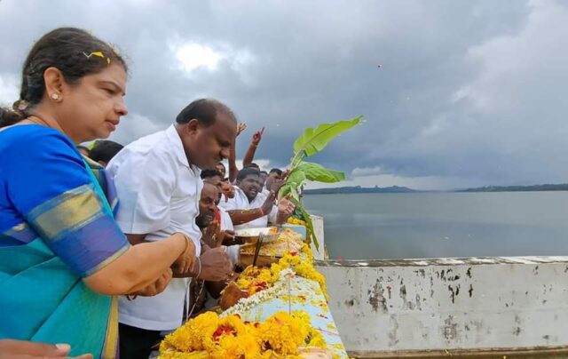 d636f798-e40a-4cf7-8215-8506cc2943a3-1-1