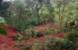 ಮಡಿಕೇರಿ: ಮಳೆ ಅಬ್ಬರ ಕಡಿಮೆಯಾದರೂ ನಿಲ್ಲದ ಭೂಕುಸಿತ