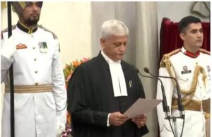 ಸುಪ್ರೀಂಕೋರ್ಟ್ ಮುಖ್ಯ ನ್ಯಾಯಮೂರ್ತಿಗಳಾಗಿ ಉದಯ್ ಉಮೇಶ್ ಲಲಿತ್ ಪ್ರಮಾಣ ವಚನ ಸ್ವೀಕಾರ