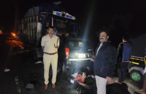 ಕಾರು-ಲಾರಿ ನಡುವೆ ಅಪಘಾತ: ಒಂದೇ ಕುಟುಂಬದ ಆರು ಜನರ ಸಾವು